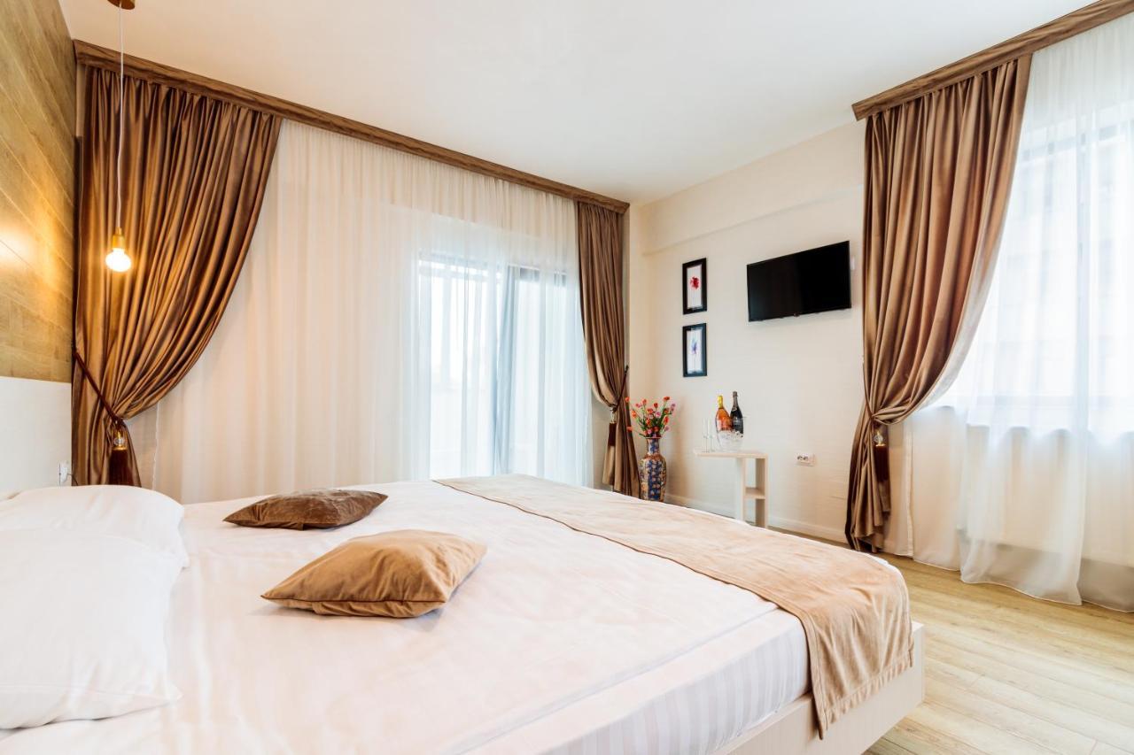 Hotel Bulevard Ramnicu Valcea Exterior photo
