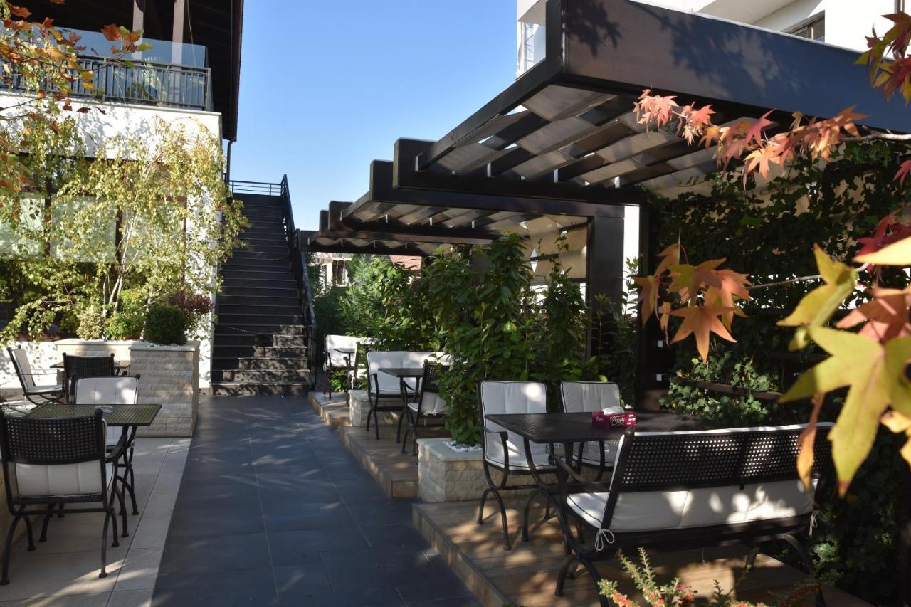 Hotel Bulevard Ramnicu Valcea Exterior photo